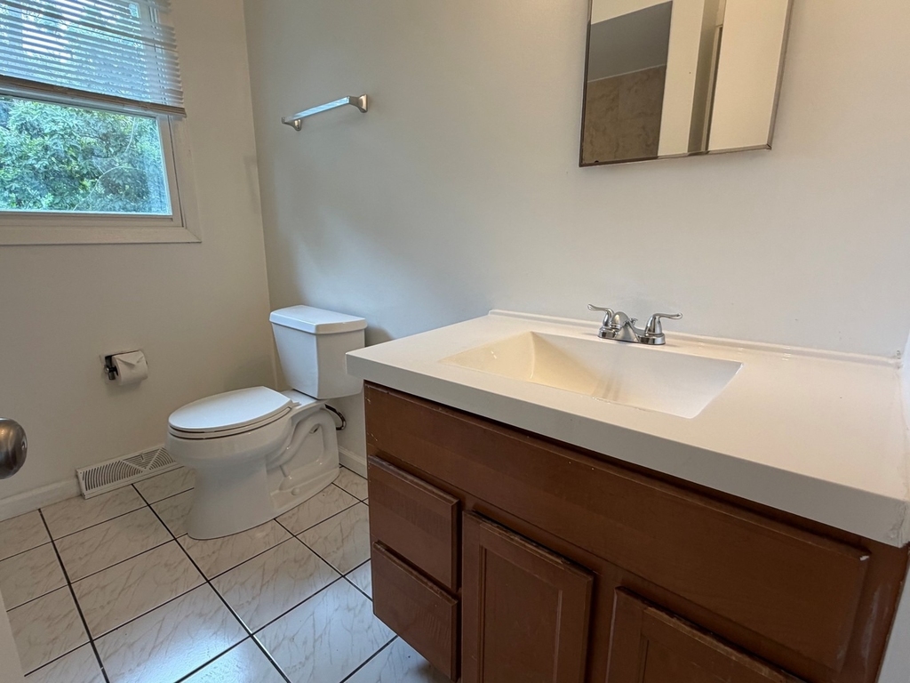 2513 Western Avenue - Photo 7