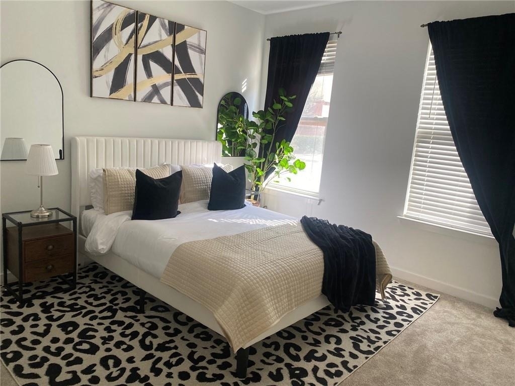 390 17th Street Nw - Photo 1