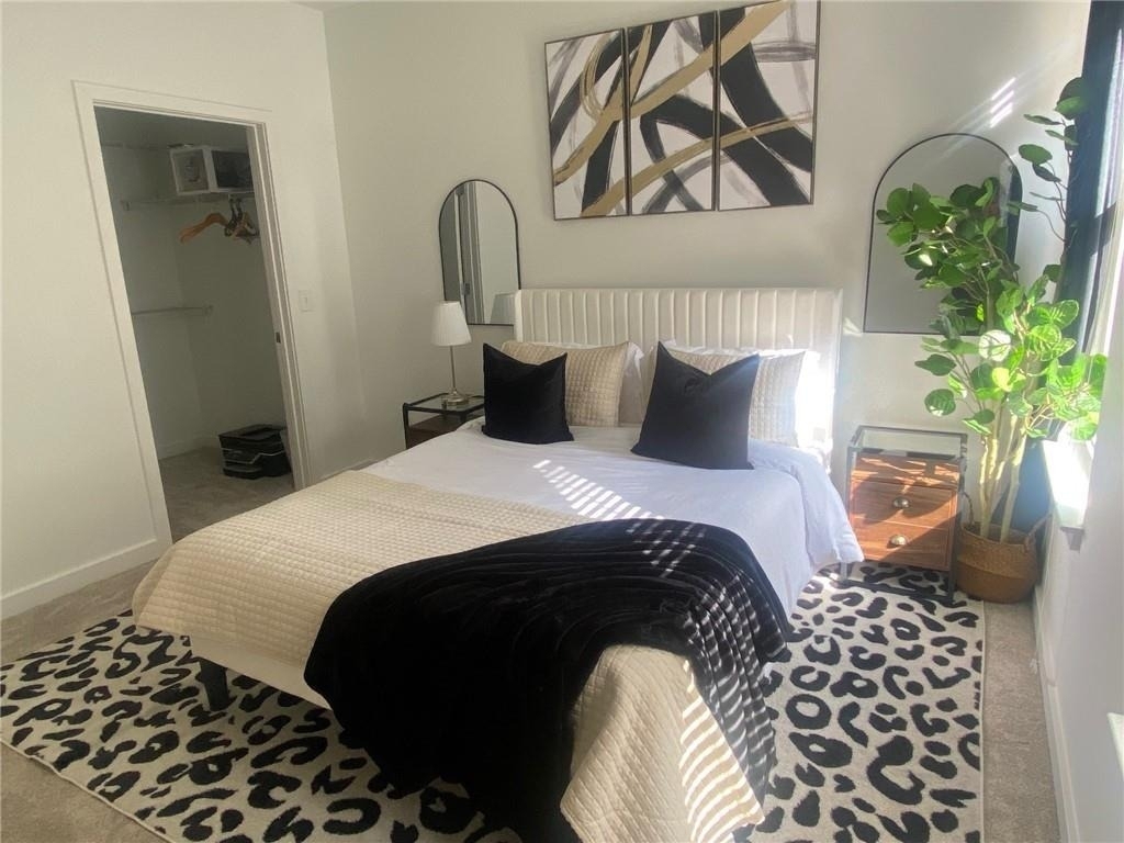 390 17th Street Nw - Photo 2
