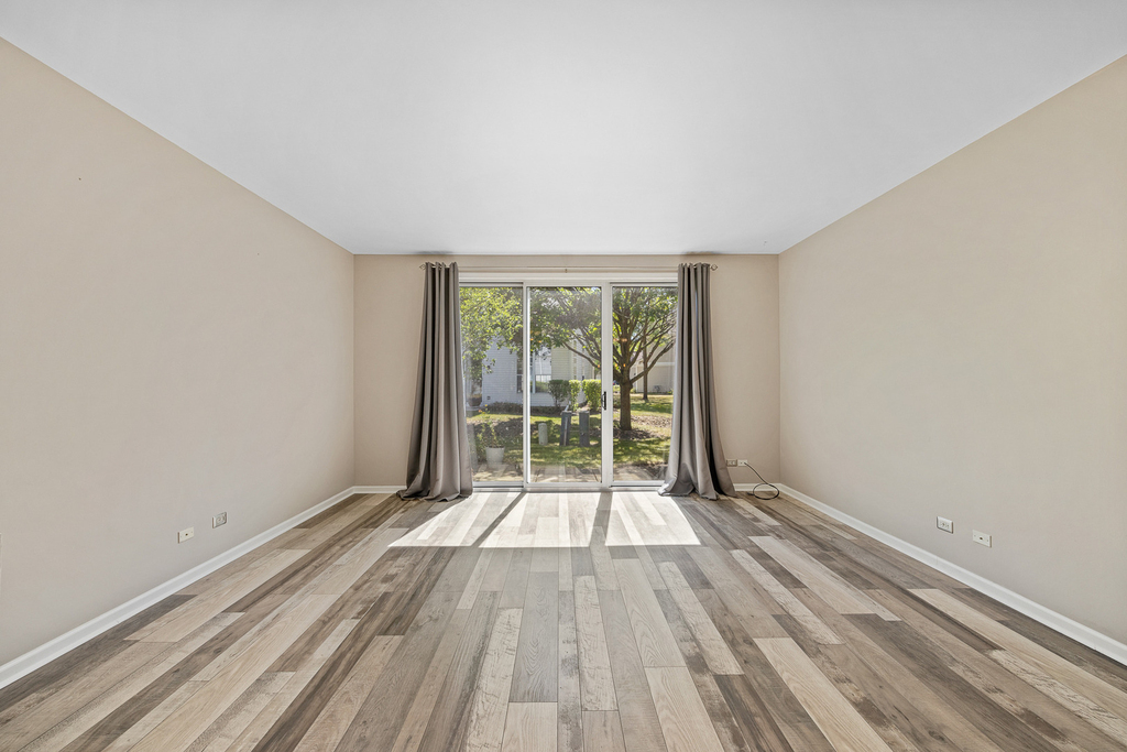 120 Polaris Drive - Photo 2