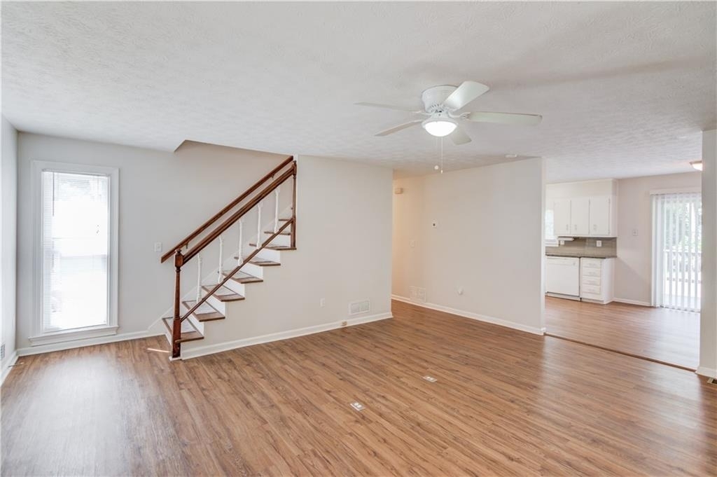 4905 Wade Valley Way - Photo 4