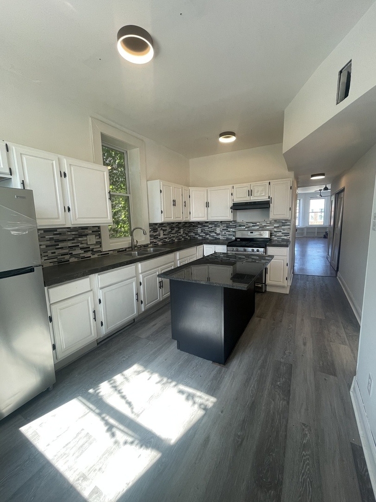 2721 W Polk Street - Photo 5