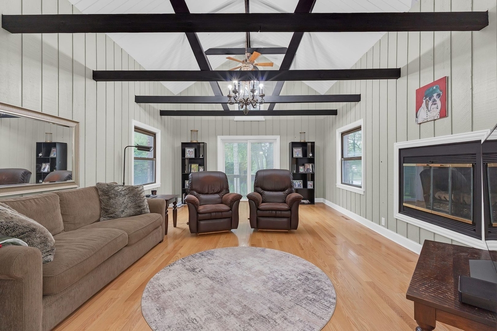 2330 Coach Road - Photo 4