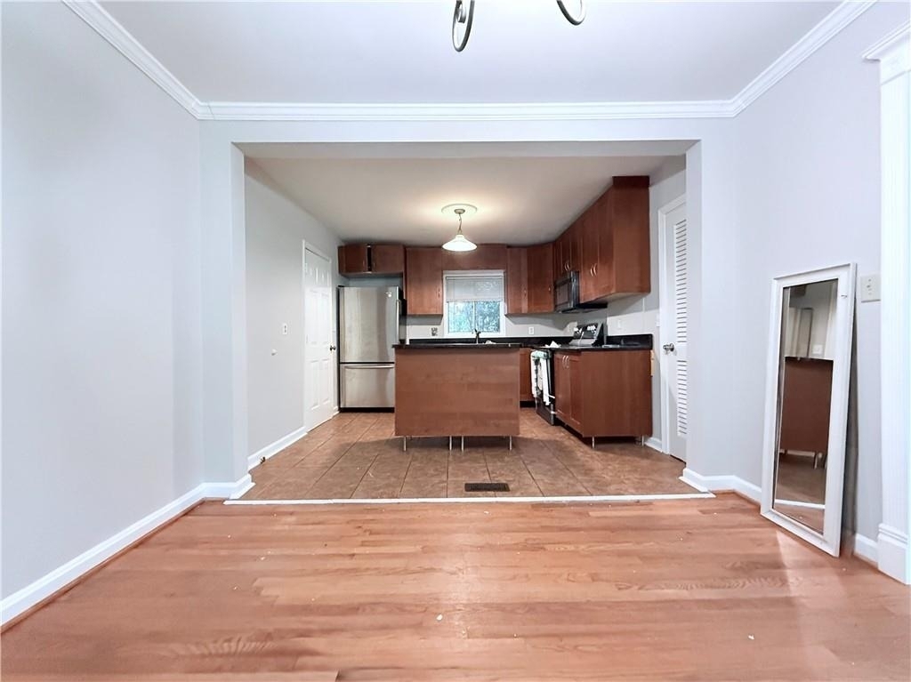 1057 Latham Road - Photo 3