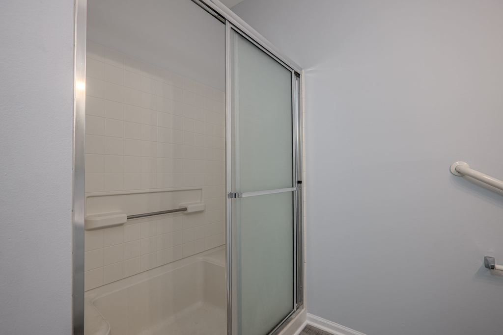 801 N Mclean Boulevard - Photo 14