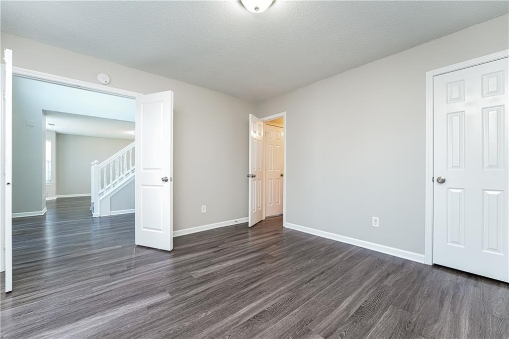 2575 Captains Row - Photo 8