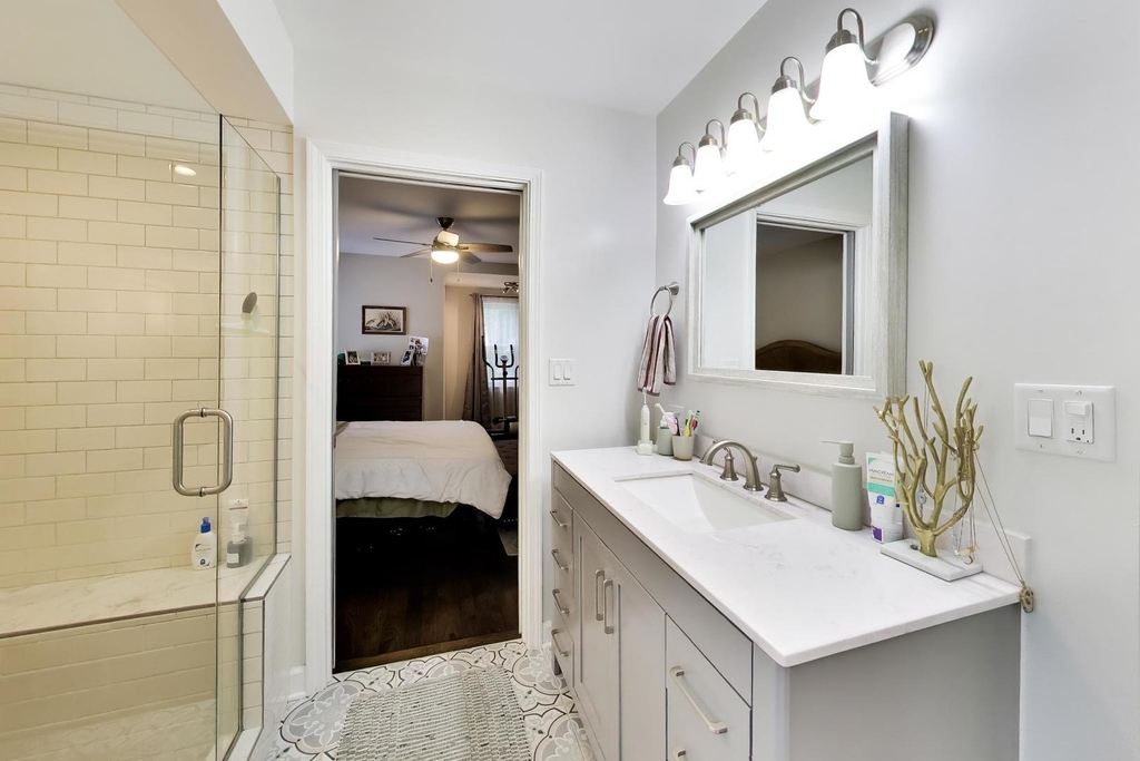 8326 Kostner Avenue - Photo 13