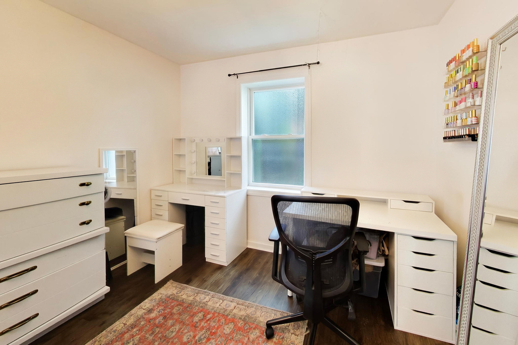 8326 Kostner Avenue - Photo 9