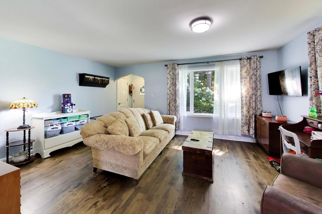 8326 Kostner Avenue - Photo 2