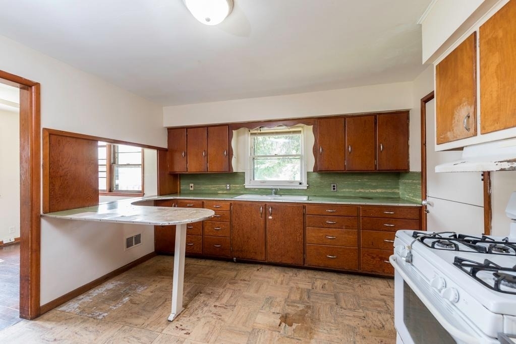 618 N Oplaine Road - Photo 11