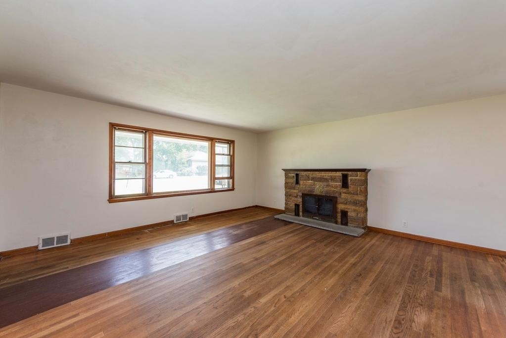 618 N Oplaine Road - Photo 5