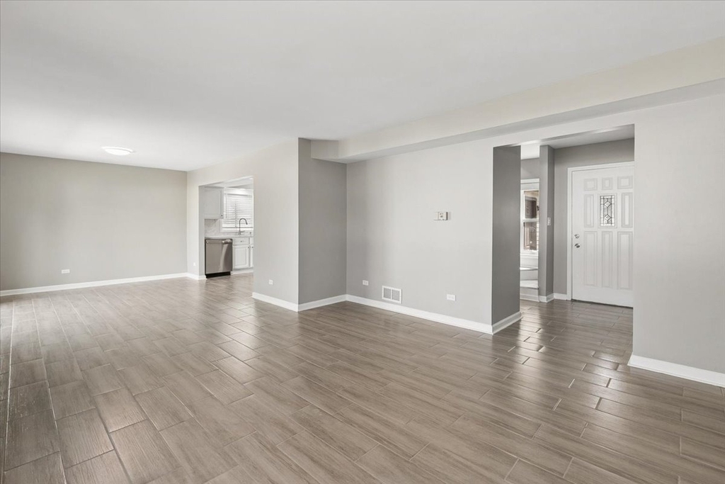 322 Maple Lane - Photo 4