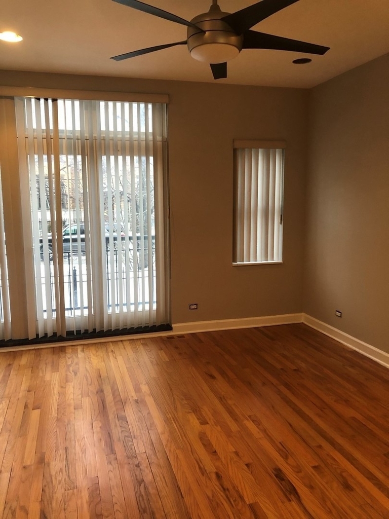 2215 W Monroe Street - Photo 2