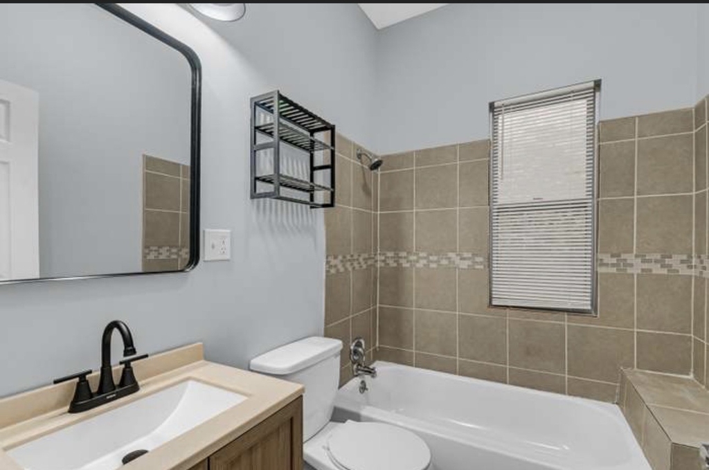 7349 S Evans Avenue - Photo 3