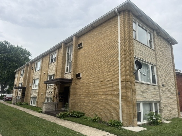 3537 Harlem Avenue - Photo 2
