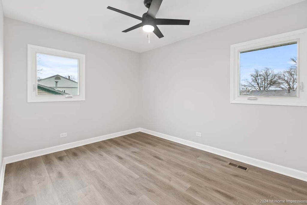 741 Yates Avenue - Photo 6