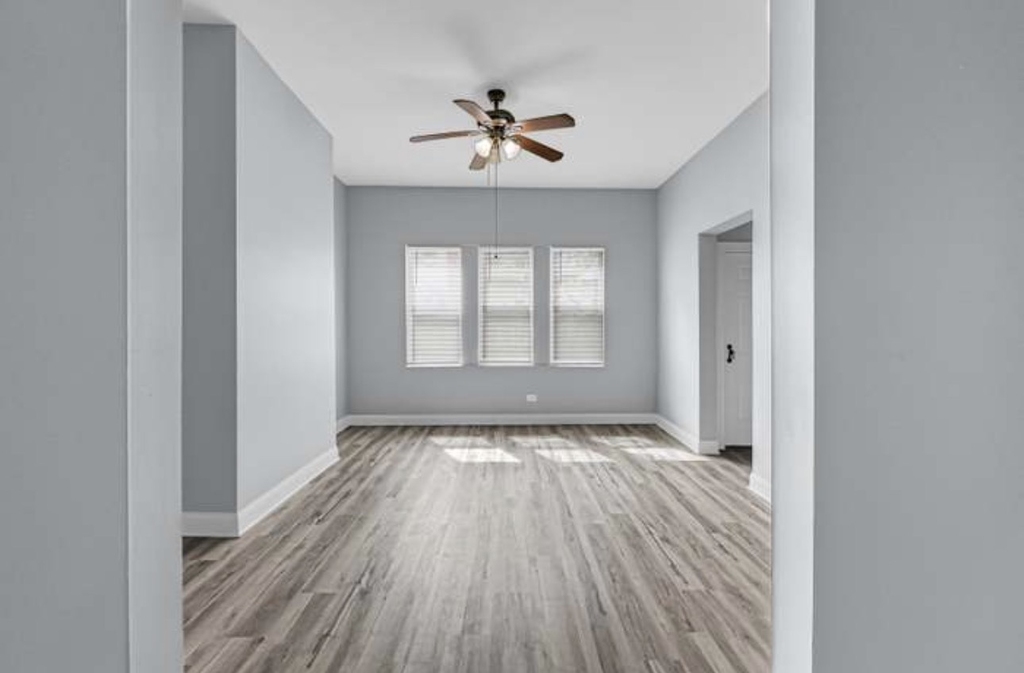 7349 S Evans Avenue - Photo 2