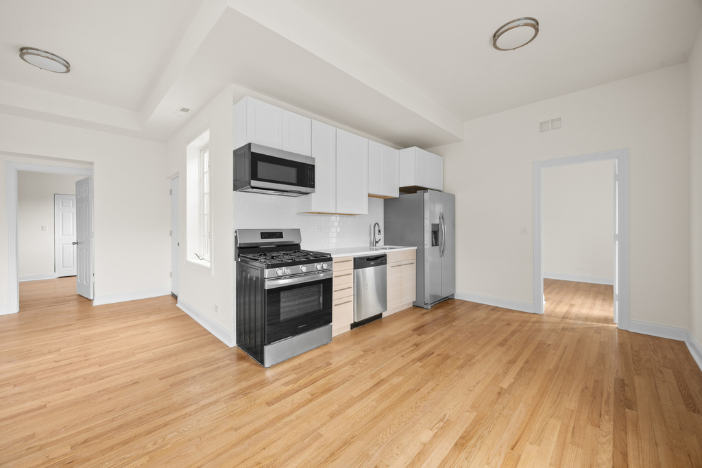 3107 N Harding Avenue - Photo 6