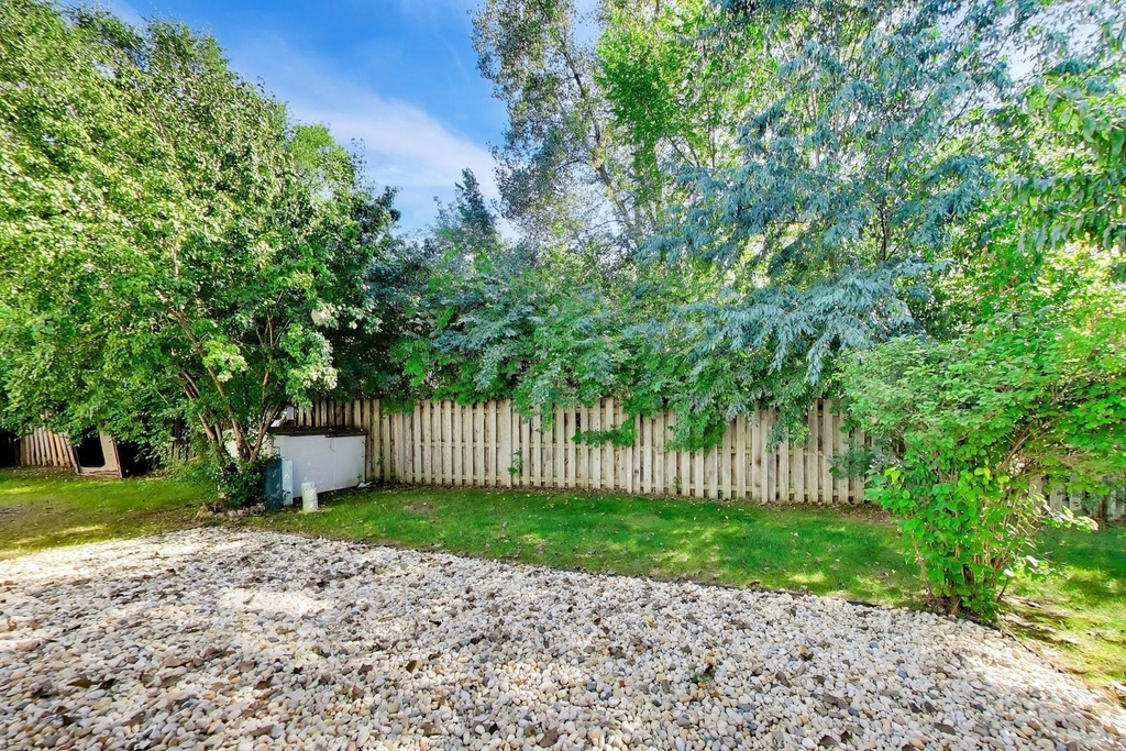 505 Newbury Drive - Photo 23