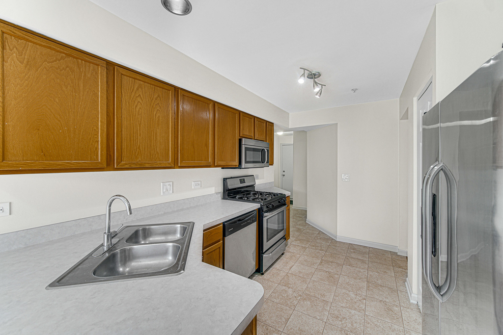 2588 Dickens Court - Photo 6