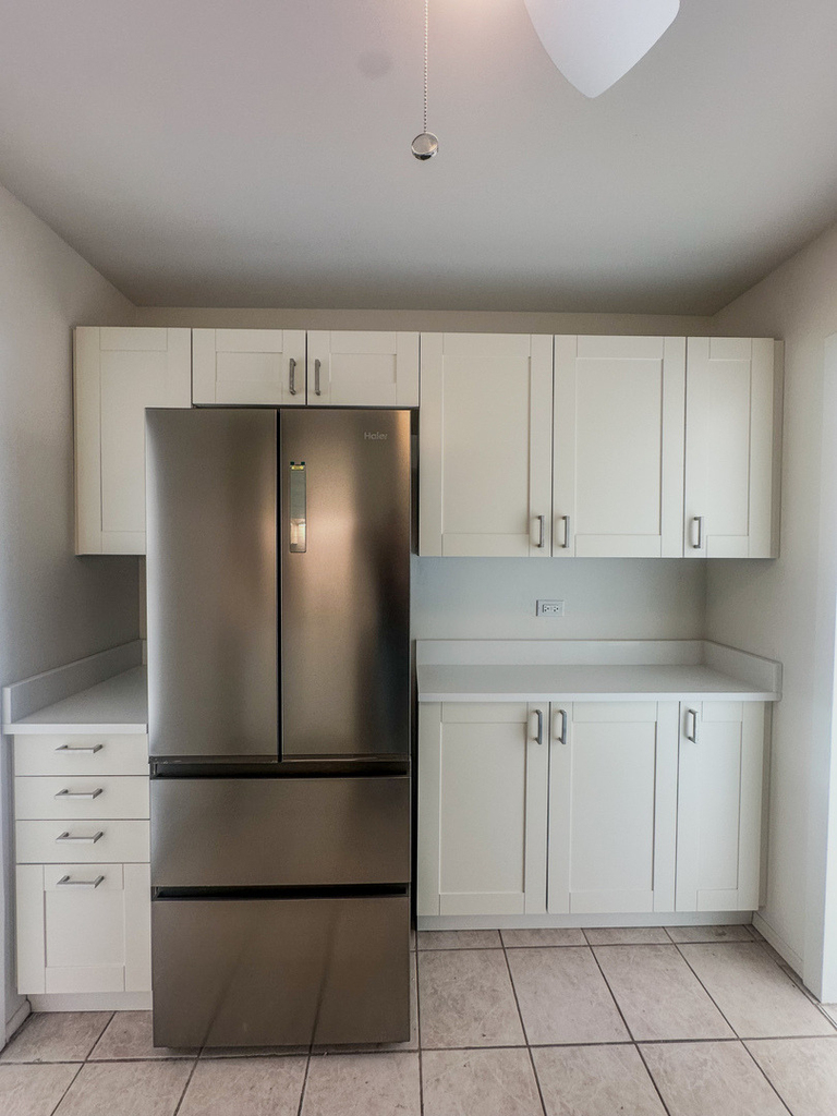 1255 N Sandburg Terrace - Photo 5