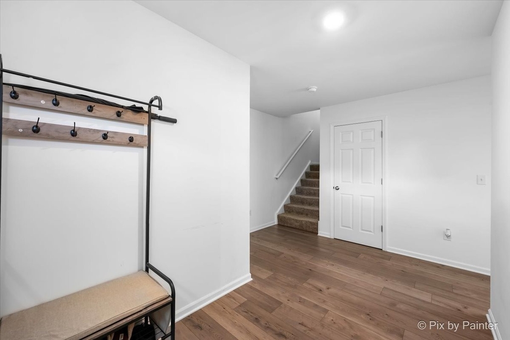466 Comstock Road - Photo 8