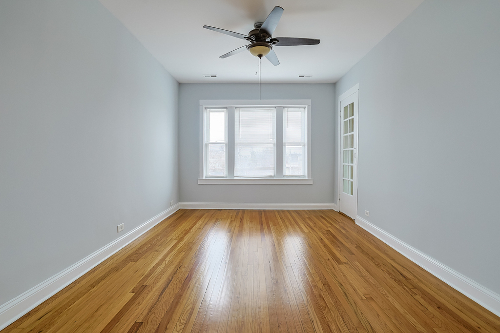 4413 W Montrose Avenue - Photo 5