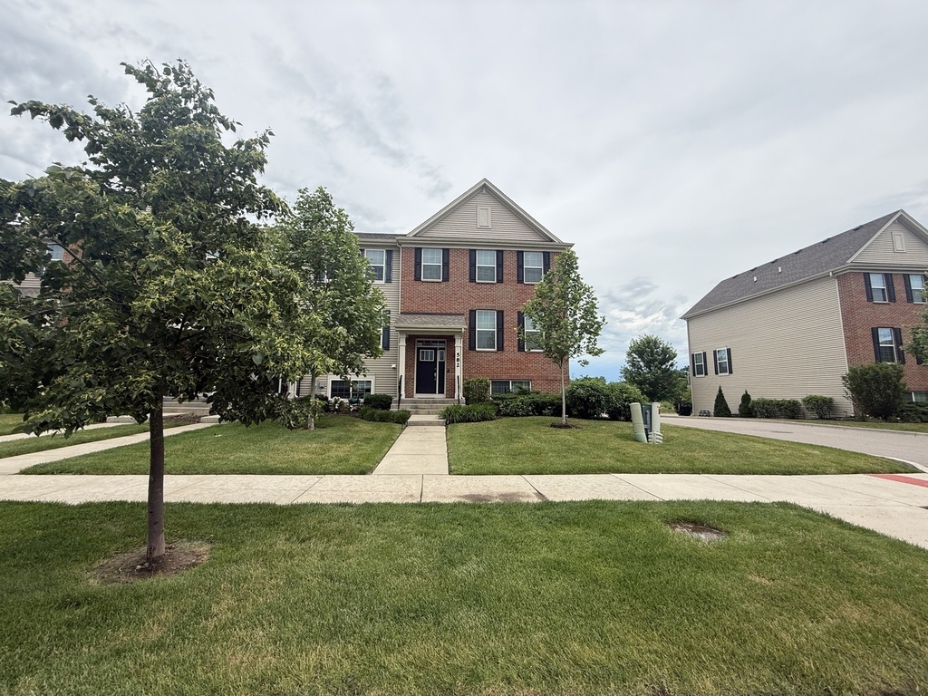 582 Cimmaron Circle - Photo 2