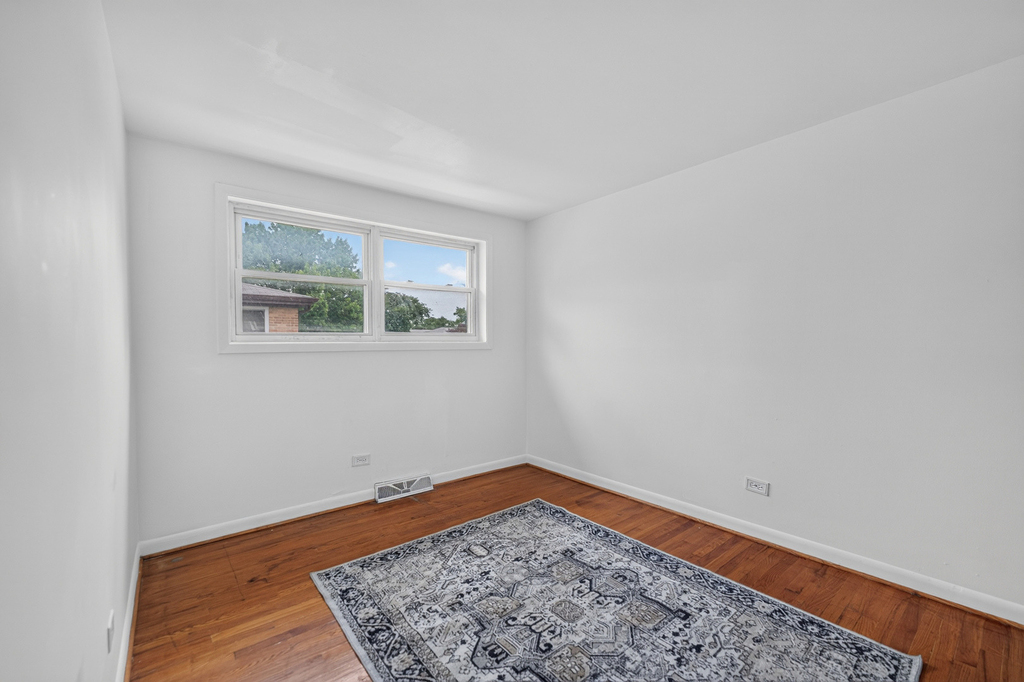 210 Linn Court - Photo 16