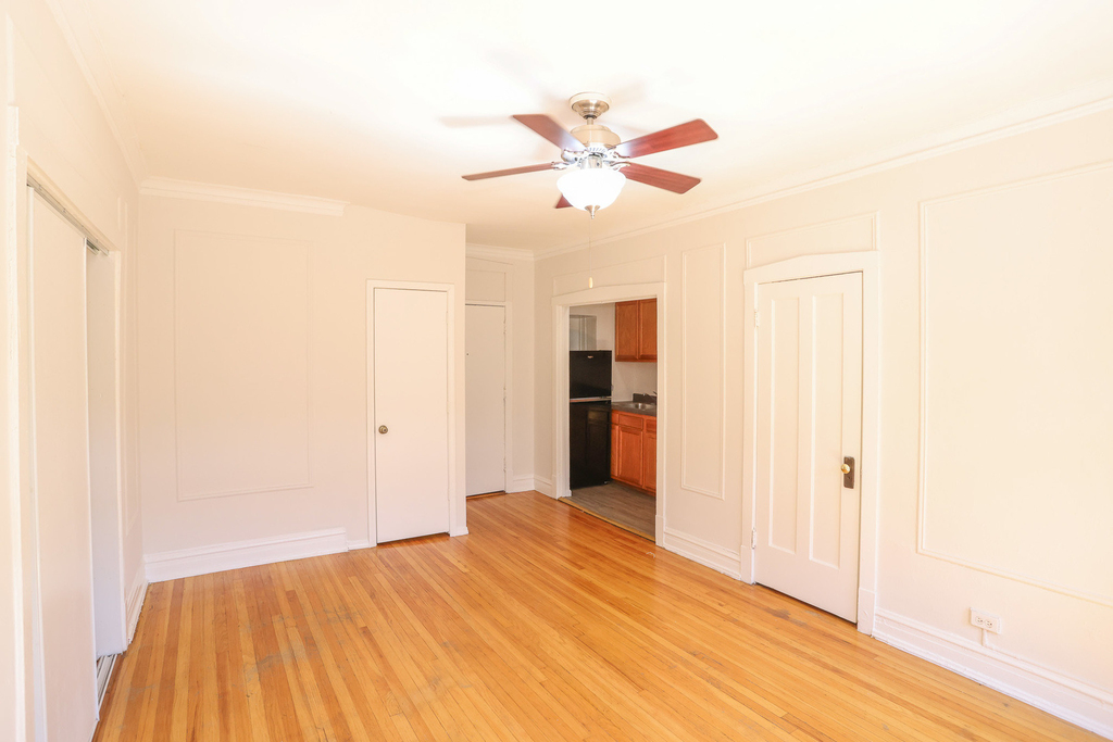 5419 S Harper Avenue - Photo 5