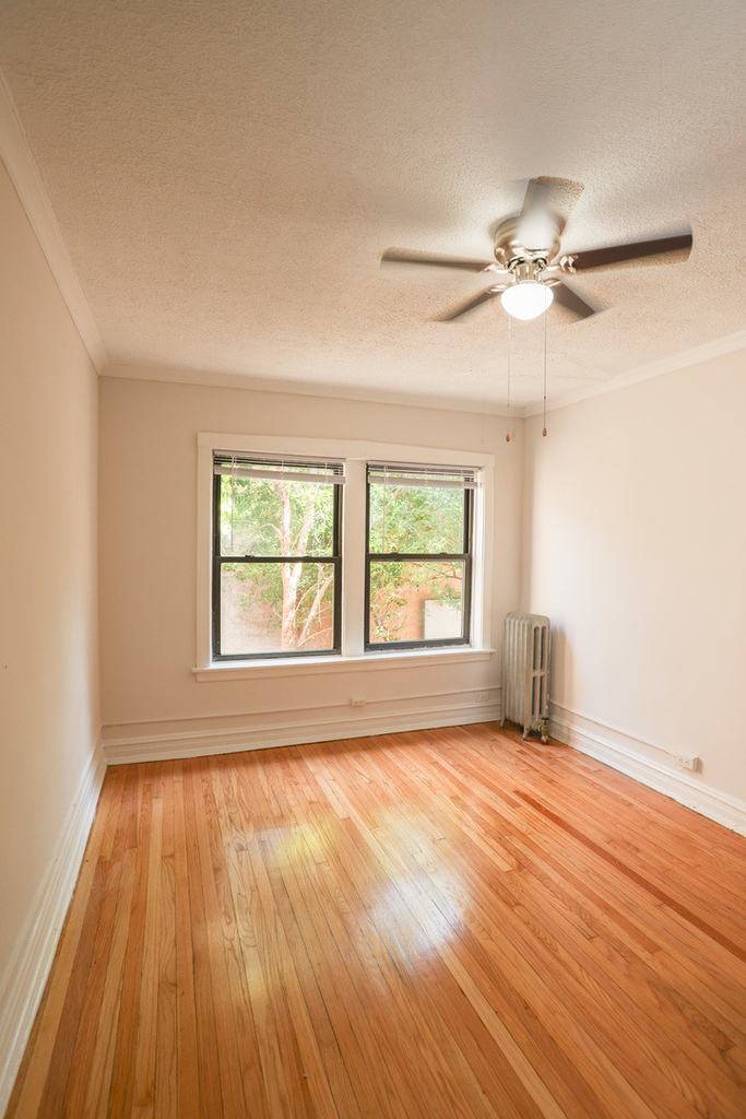 5419 S Harper Avenue - Photo 3