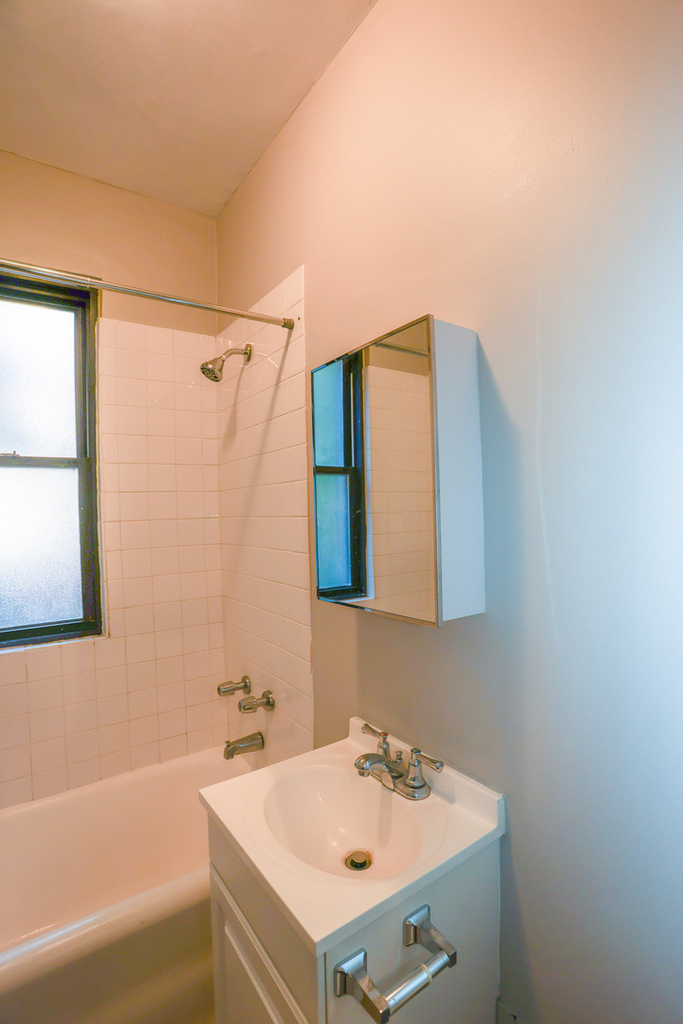5326 S Cornell Avenue - Photo 4