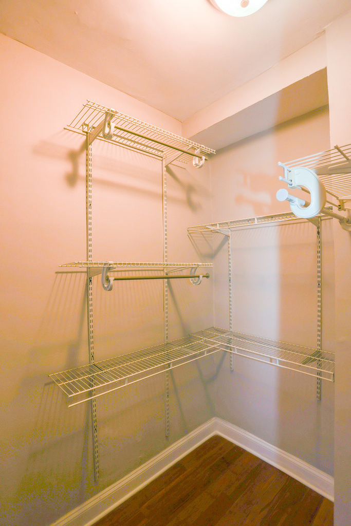 5326 S Cornell Avenue - Photo 5