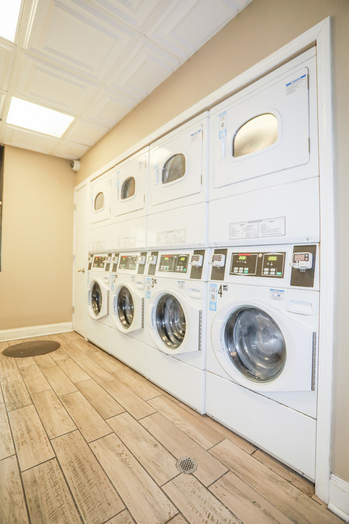 5326 S Cornell Avenue - Photo 7
