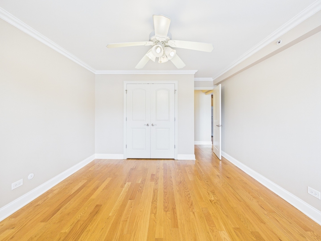 2210 S Goebbert Road - Photo 23