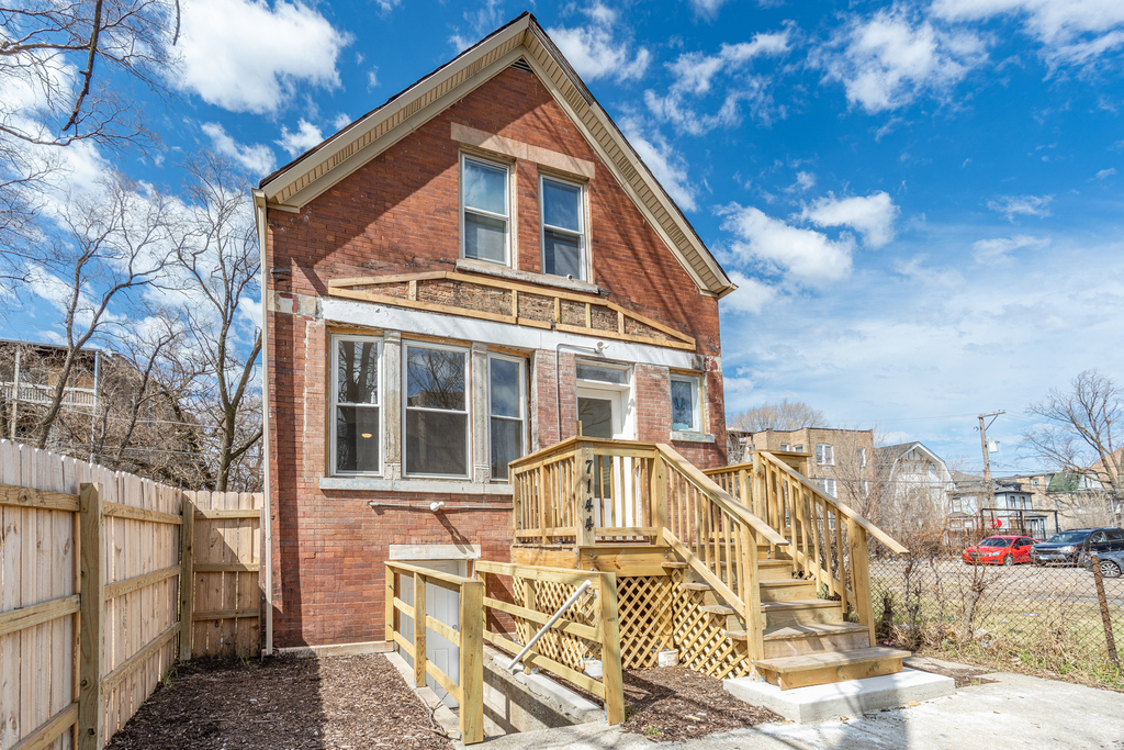 7144 S Wentworth Avenue - Photo 1