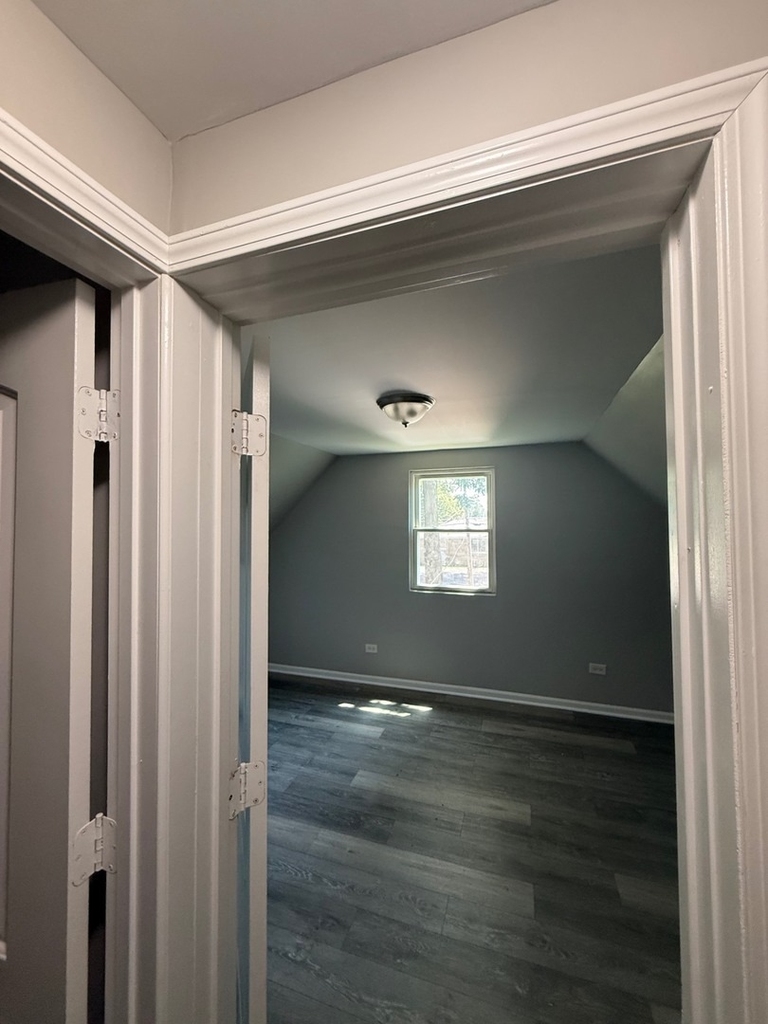 16963 Shea Avenue - Photo 4