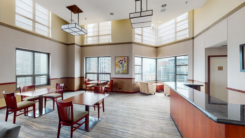 401 E Ontario Street - Photo 21