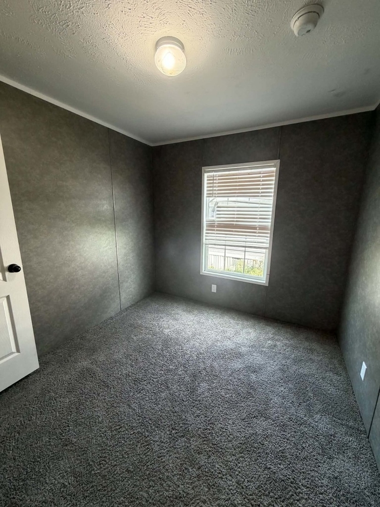 1018 13 Street - Photo 3