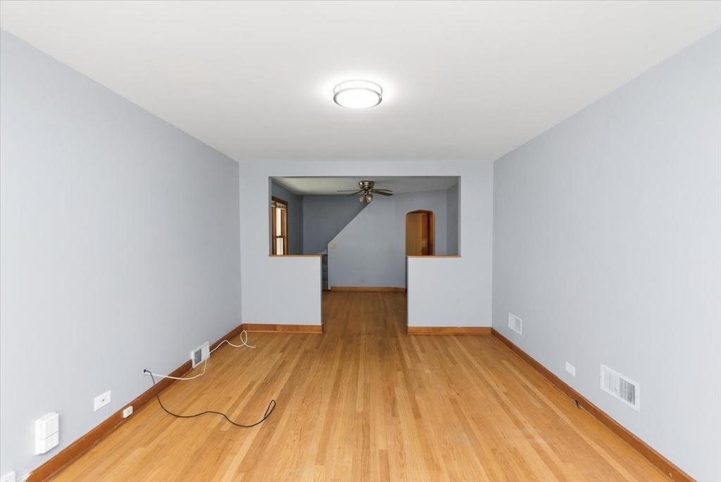 7117 W Armitage Avenue - Photo 3