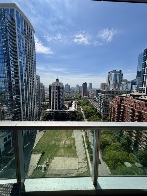 1201 S Prairie Avenue - Photo 11