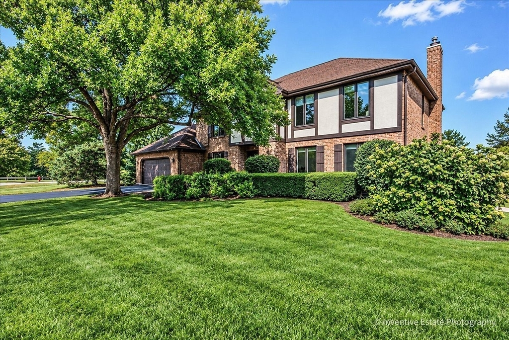 6201 Sleepy Hollow Lane - Photo 2