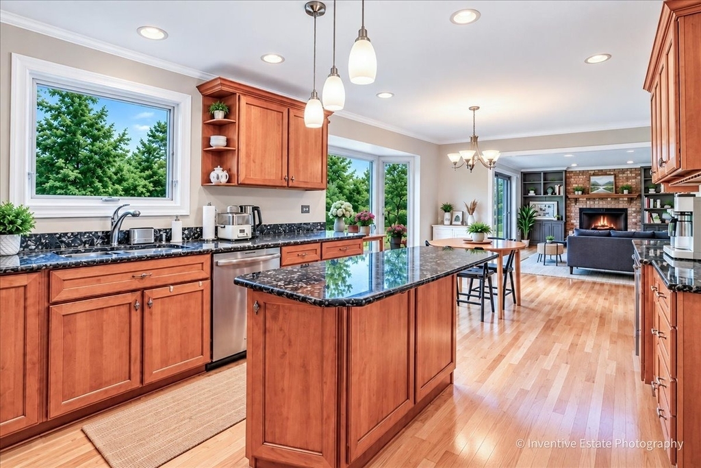 6201 Sleepy Hollow Lane - Photo 5