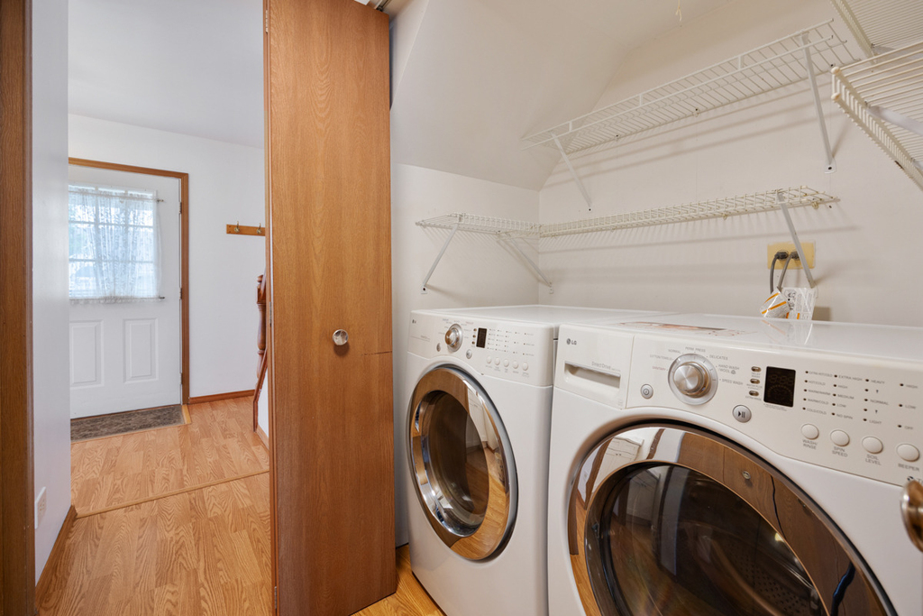 1127 Ashbrook Drive - Photo 16