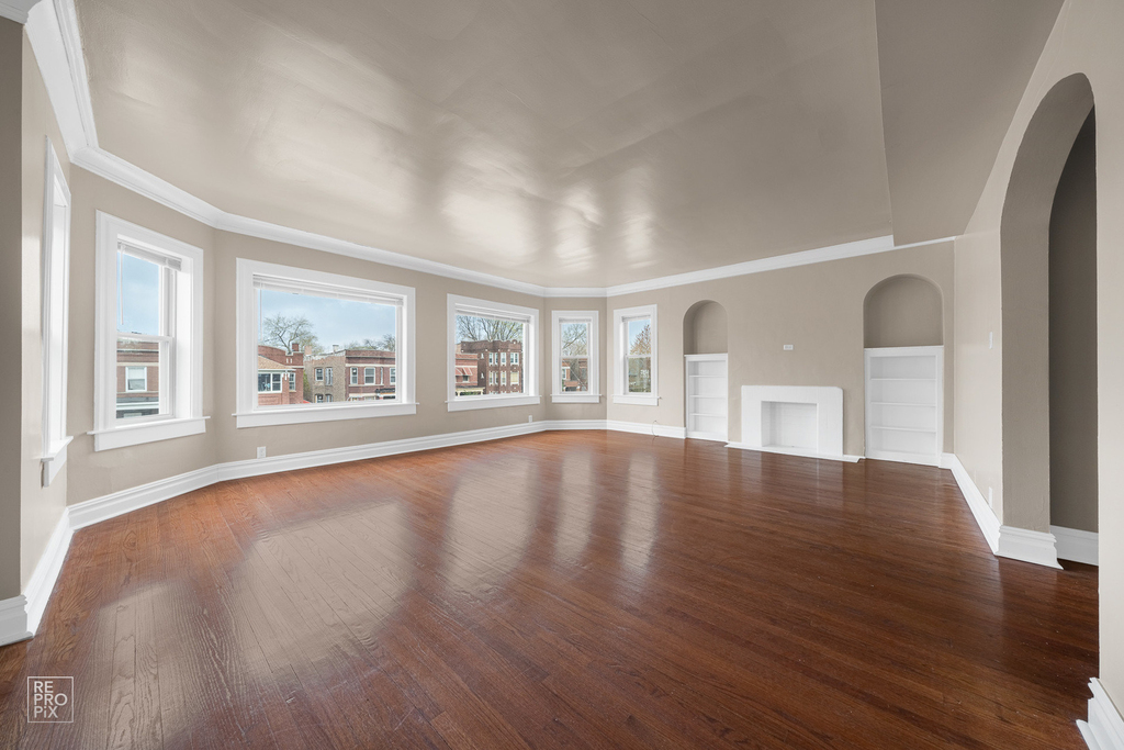 7751 S Saginaw Avenue - Photo 1