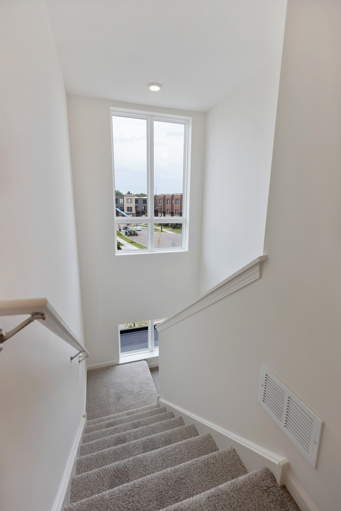 1289 Lakepointe Drive - Photo 8