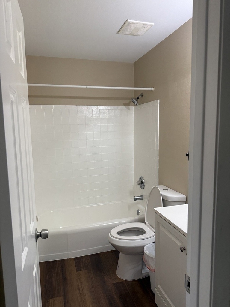 1351 Monomoy Street - Photo 3