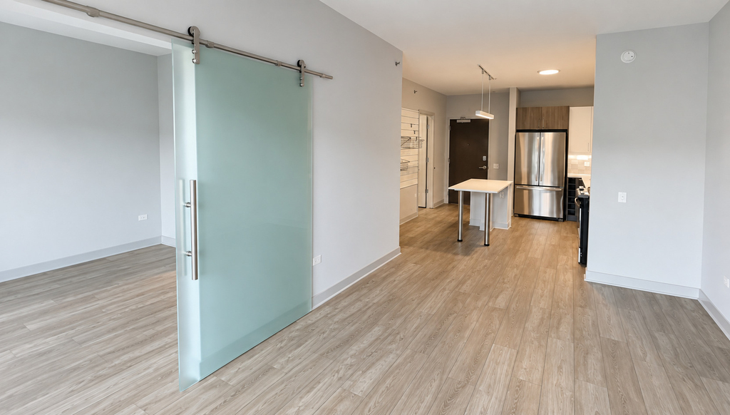 1025 W Addison Street - Photo 3