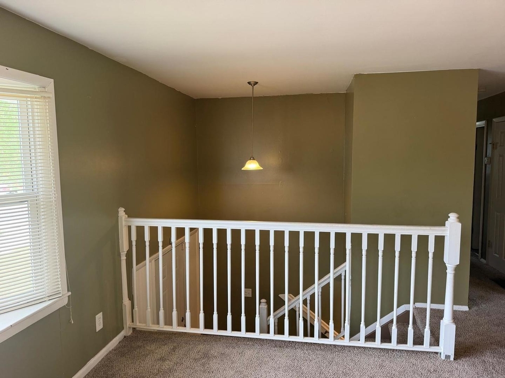 15726 Avalon Avenue - Photo 7