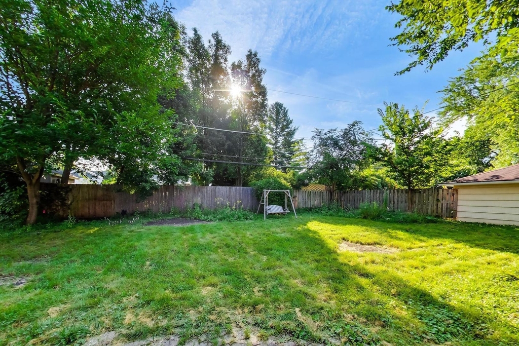 5705 Aubrey Terrace - Photo 32